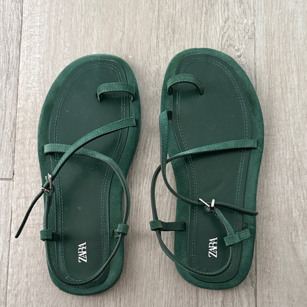 Zara Women's Dark Green Strappy Sandals